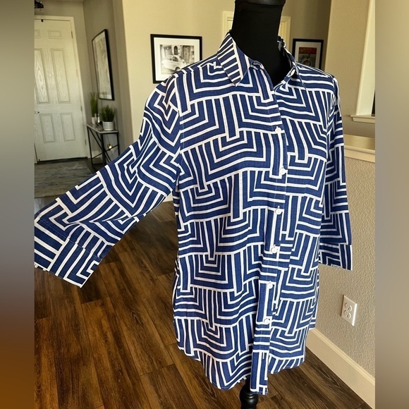 Chico’s NO IRON BLOUSE - 100% LINEN - CHICO’S SIZE 1 (Medium /8) - Picture 2 of 6